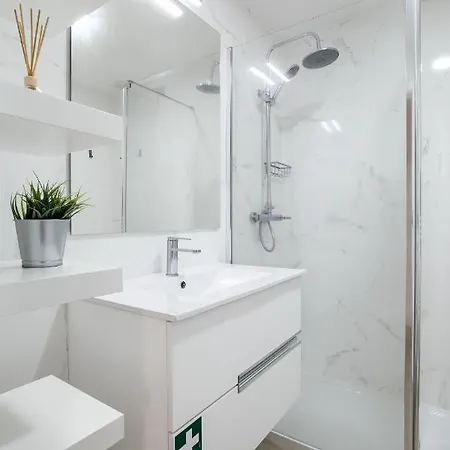 Oura V2 Flores * Албуфейра